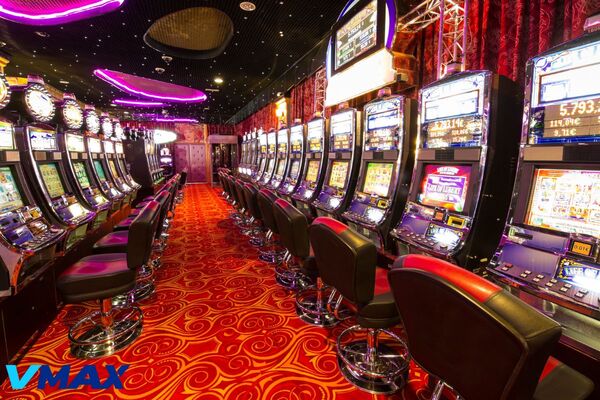 Slots hay nổ hũ đã trở nên phổ biến trong các sòng bạc từ rất lâu